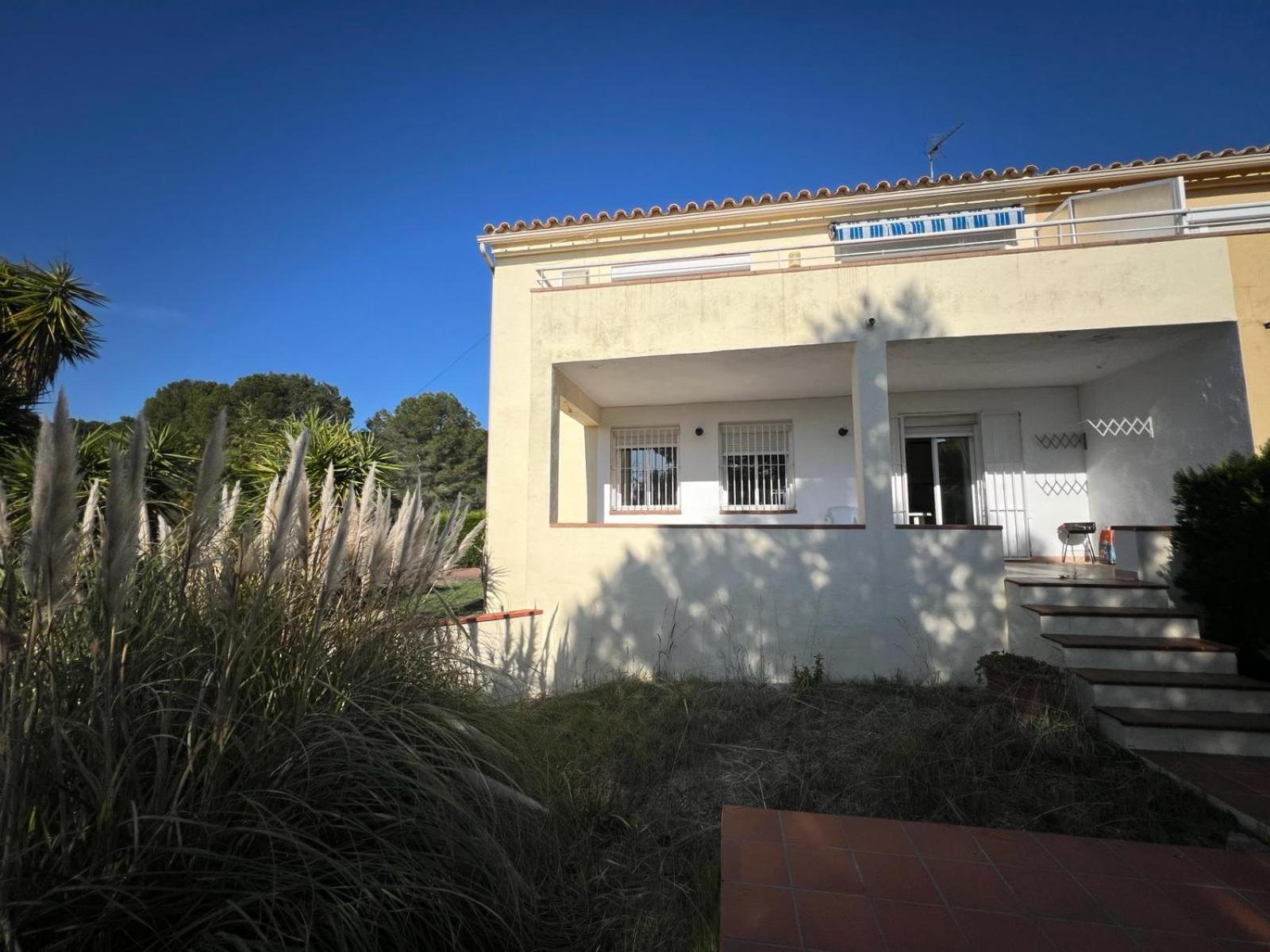 Casa Buckingham 27B Apartment Torroella de Montgrí Exterior photo